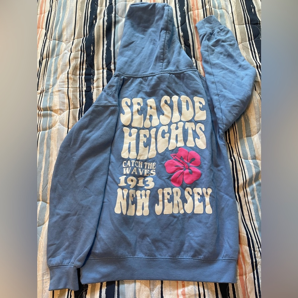 HomeSpun (boardwalk store) Seaside Heights, NJ hoodie. size small in blue